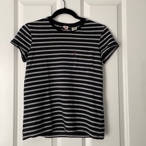 Levi’s striped tee size small
